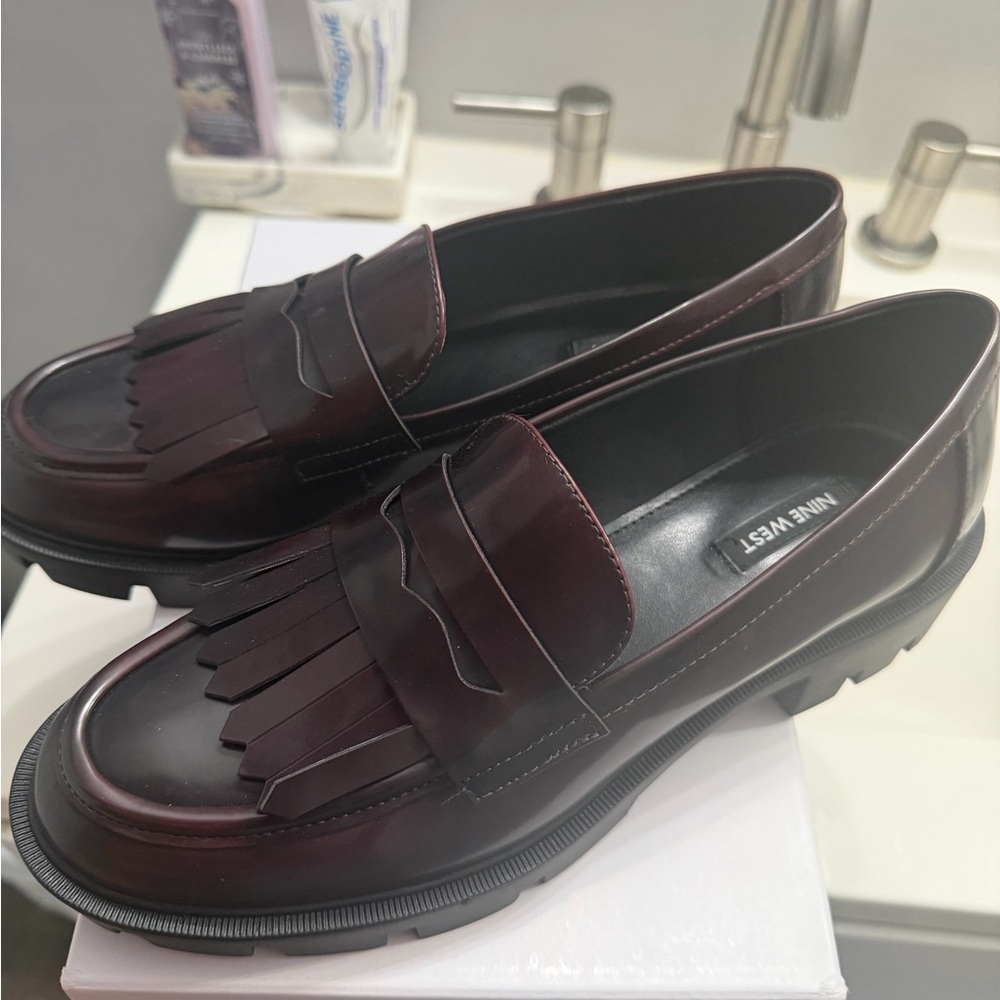 Nine West Missa Loafers (WINE COLOR)